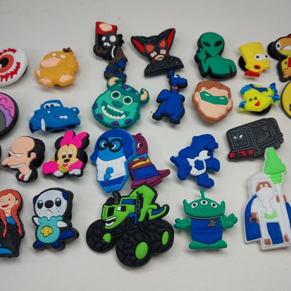 Rubber Shoe Charms lot of 33 The Simpsons, Pokémon, Lego, Minnie and more - Picture 3 of 5